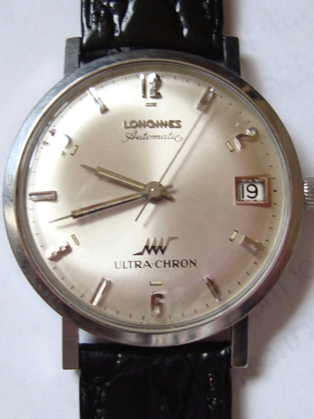 VINTAGE AUTOMATIC LONGINES ULTRA CHRON ,RUN GREAT